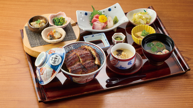 炭焼うな富士 - メイン写真: