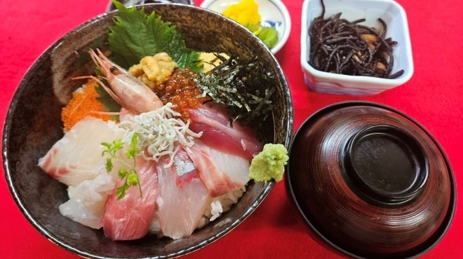 天びん屋 - メイン写真: