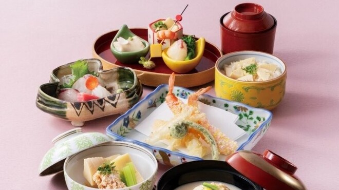 美濃吉 烏丸四条店 - メイン写真: