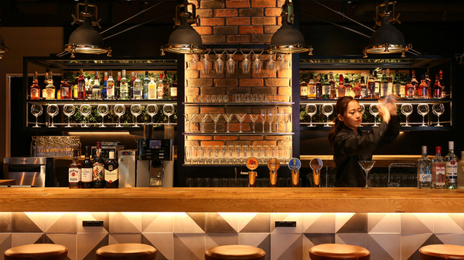 Dining & Bar LAVAROCK - メイン写真: