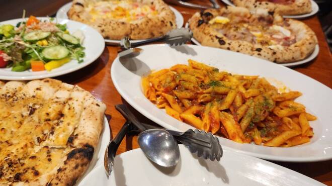PIZZERIA IMOLA - メイン写真: