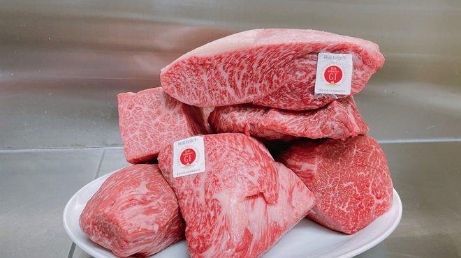 松阪牛炭火焼肉 東海亭 - メイン写真: