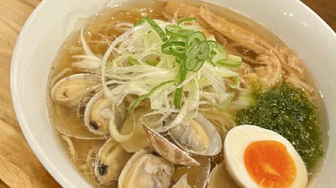 塩ラーメン仁屋 - メイン写真: