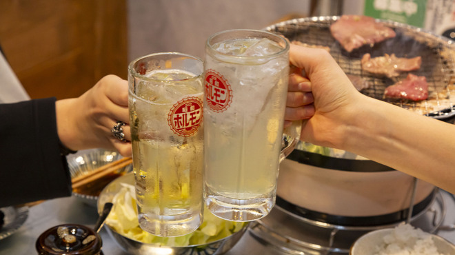 炭火焼肉 昭和ホルモン - メイン写真: