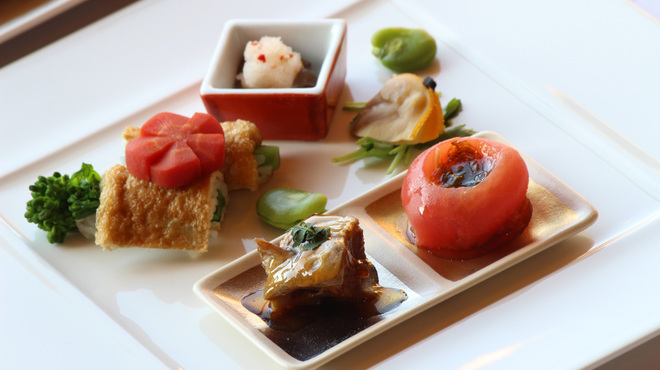 あまの川 - 料理写真:春の創作料理 八寸一例