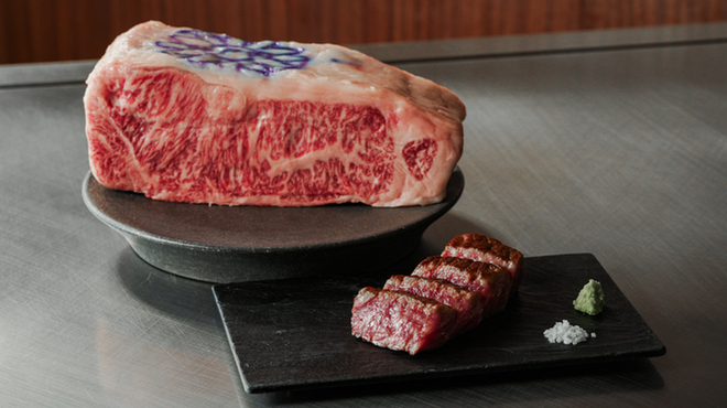 ステーキハウス ミディアムレア - メイン写真: