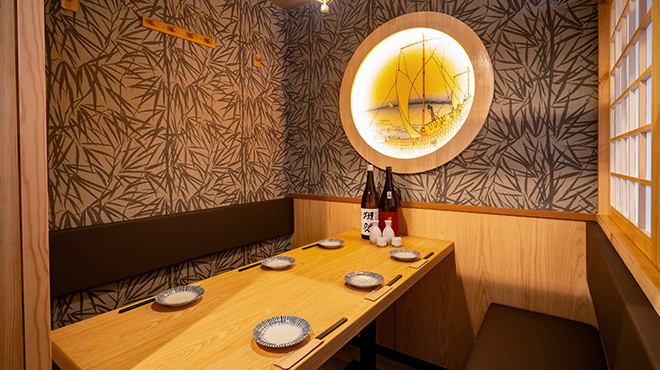 北海道海鮮と地鶏と日本酒 個室居酒屋 新橋漁港 - メイン写真: