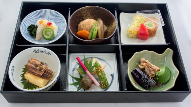 かちゃ料理 むとう - 料理写真:仕出し弁当