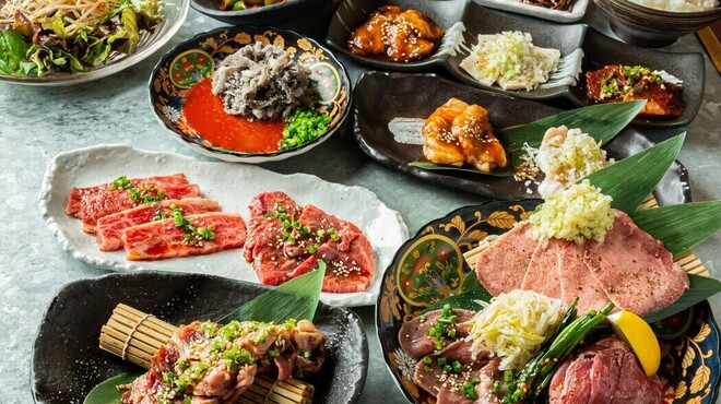 炭火焼肉 昭和ホルモン - メイン写真: