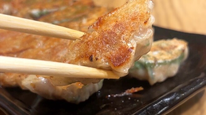カワカミ餃子店 - メイン写真: