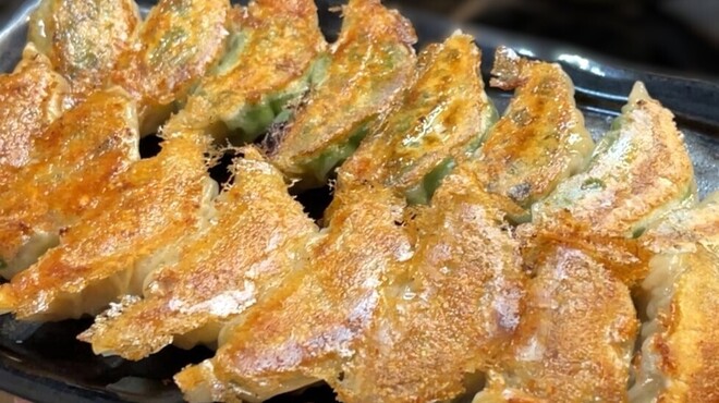 カワカミ餃子店 - メイン写真: