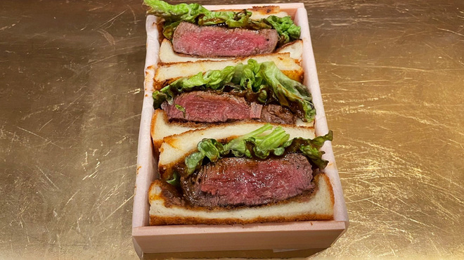 ステーキハウス新吾 - メイン写真: