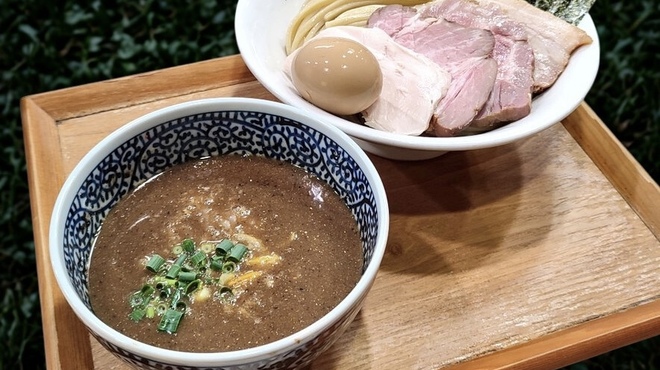 煮干しつけ麺 宮元 - 料理写真:特製極濃煮干しつけ麺