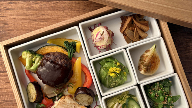 SHIROIYA the LOUNGE - メイン写真: