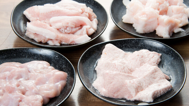 マル超ホルモン - メイン写真: