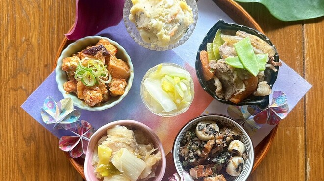 食堂 居場所 - メイン写真: