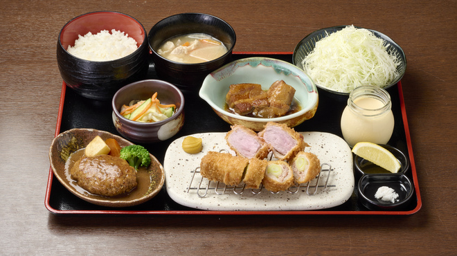 とんかつ&ハンバーグ たくとみ - メイン写真: