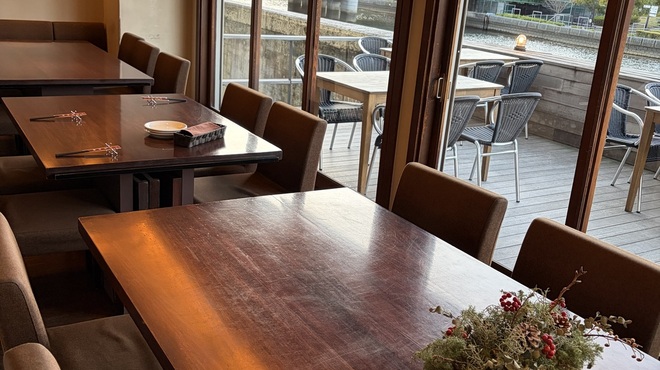 OUI - メイン写真: