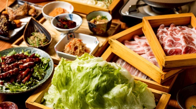 しゃぶしゃぶ・創作料理居酒屋 豚吟 栄店 - メイン写真: