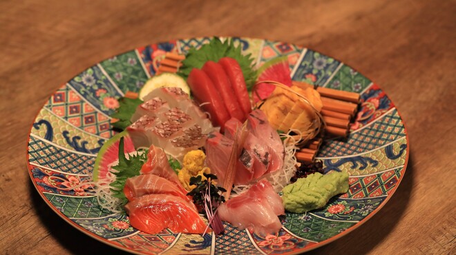 炭火焼鳥と秋田海鮮居酒屋 福ト屋 - メイン写真: