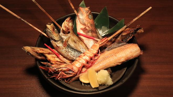 炭火焼鳥と秋田海鮮居酒屋 福ト屋 - メイン写真: