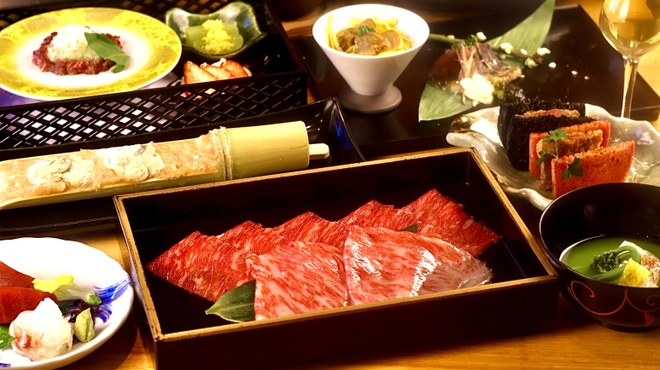 しゃぶしゃぶ　すき鍋　おもき 銀座店 - メイン写真: