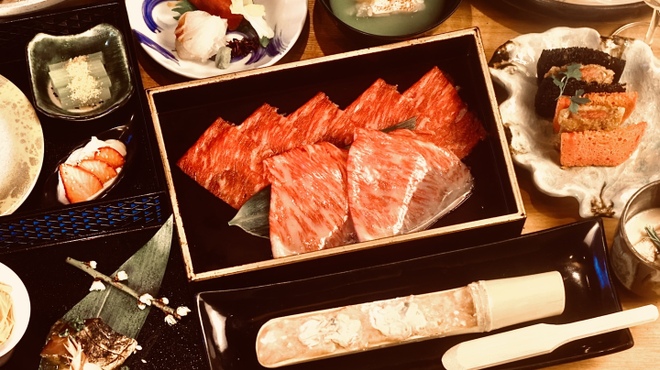 しゃぶしゃぶ　すき鍋　おもき 銀座店 - メイン写真: