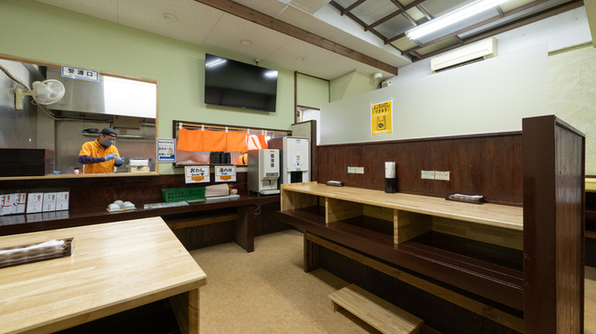立喰いすし さくだ屋 - メイン写真: