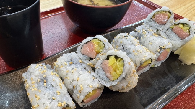 立喰いすし さくだ屋 - メイン写真: