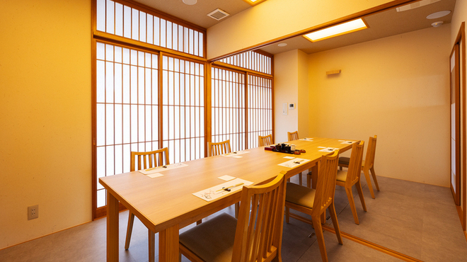 魚屋すし三陽 - メイン写真: