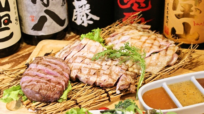 肉系居酒屋 肉十八番屋 - メイン写真:
