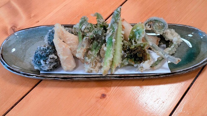 国産のお酒と小料理 きらく家 - メイン写真: