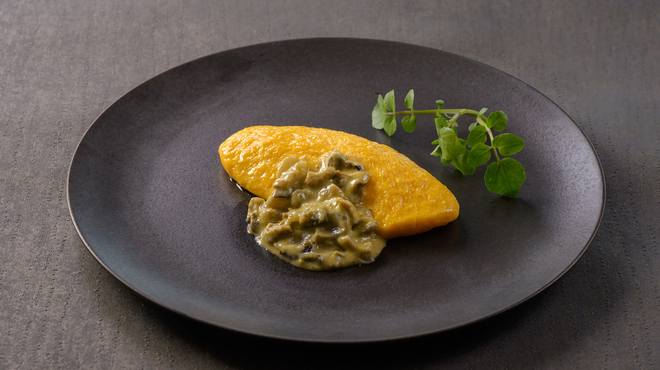 メインダイニング シーホース - 料理写真:鮑香る「朝のオムレツ」