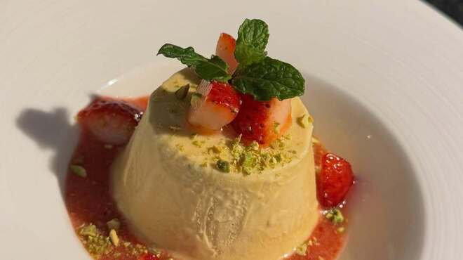 リストランテ ラ・ヴィータ・エ・ベッラ 那須高原 - 料理写真:ピスタチオのセミフレッド