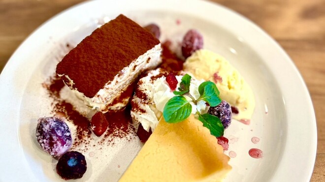 Guri's Kitchen - メイン写真: