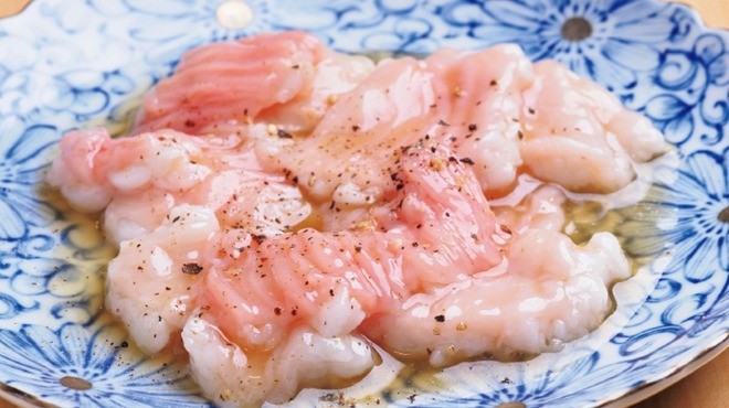 ホルモンやき肉 うしたつ - メイン写真: