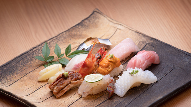 魚屋すし三陽 - メイン写真: