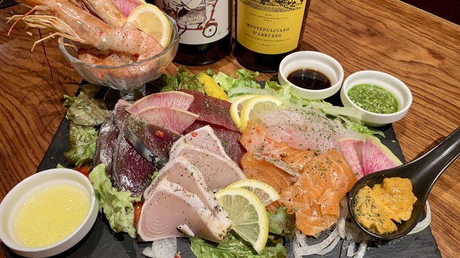 調布ワインバルBiBBER - メイン写真: