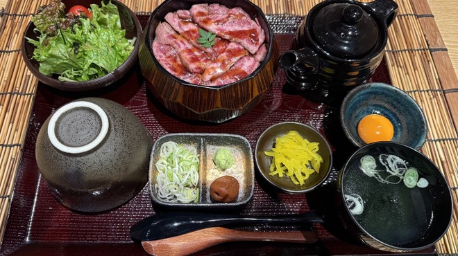 焼肉ホルモン 炎風 - メイン写真: