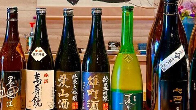 恵比寿 しげ田 - ドリンク写真:さまざまな日本酒を取り揃えております。お料理に合わせてお楽しみください。