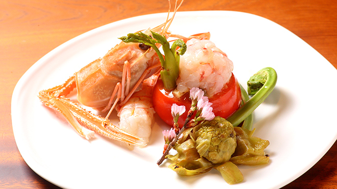 洋食割烹くろふね亭 - 料理写真:駿河湾産 アカザエビのグリル 山菜添え