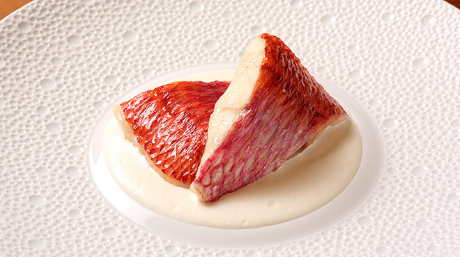 洋食割烹くろふね亭 - 料理写真:金目鯛のムニエル ヴァンブランソース