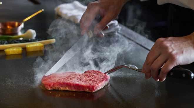 鉄板焼 RURI (アートホテル大阪ベイタワー) - メイン写真: