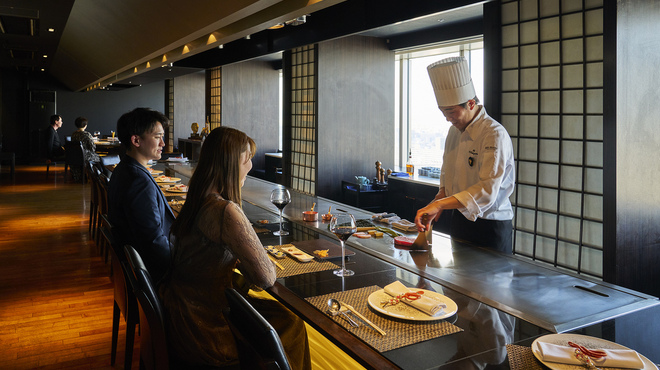 鉄板焼 RURI (アートホテル大阪ベイタワー) - メイン写真: