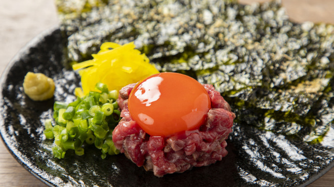 炭火焼肉 昭和ホルモン - メイン写真: