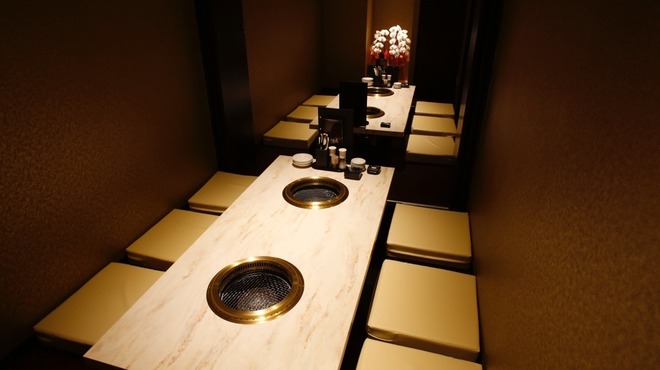 完全個室 牛の達人 private 新宿本店 - メイン写真: