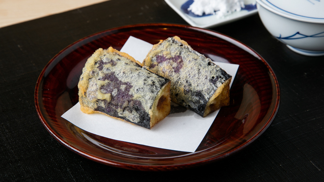 天麩羅とお蕎麦　三輪 - 料理写真:熊本の赤茄子は天麩羅に最高