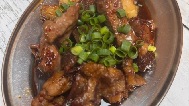 朝挽き もつ焼き フィーバータイガー - 料理写真: