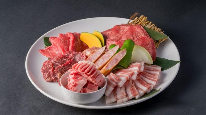 焼肉 龍王館 - メイン写真: