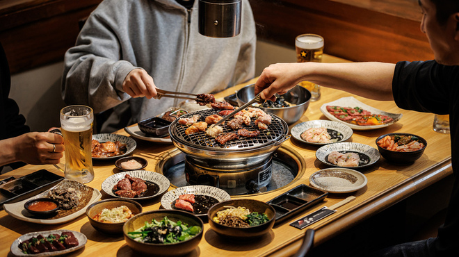 ホルモン焼肉 富や 栄店 - メイン写真: